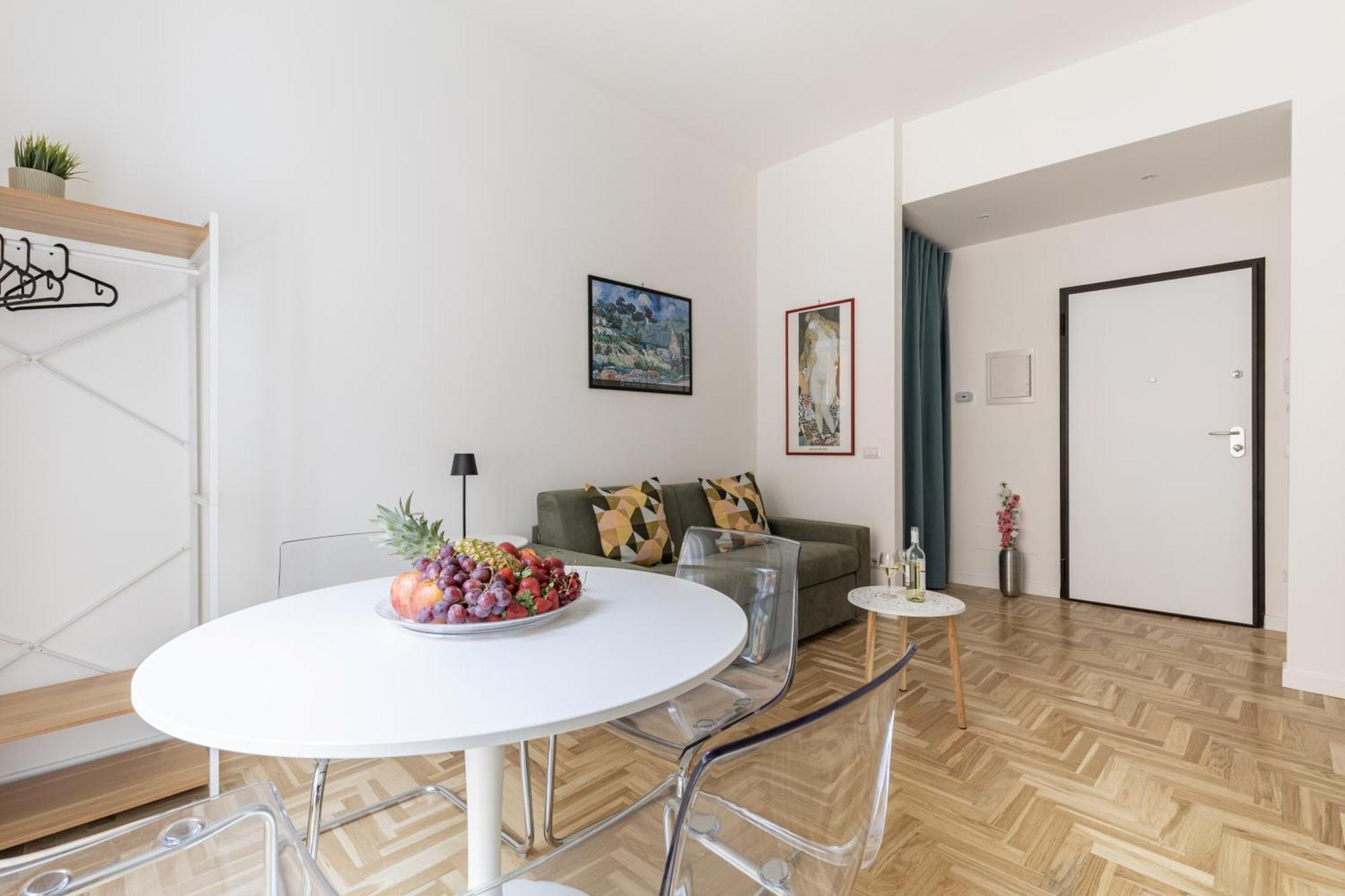 Hostly-the Montebello Suite-near Trevi *